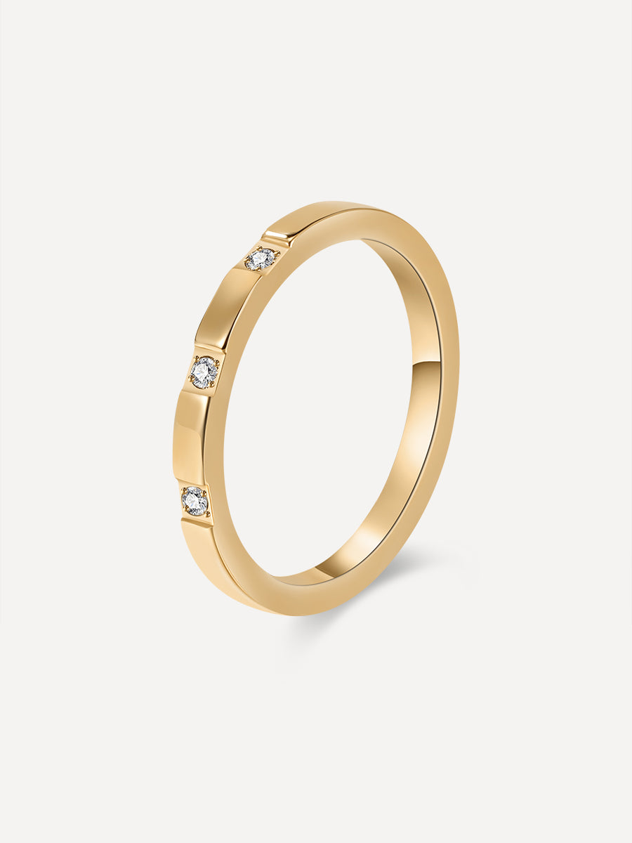 Delicate Glow Ring ICRUSH