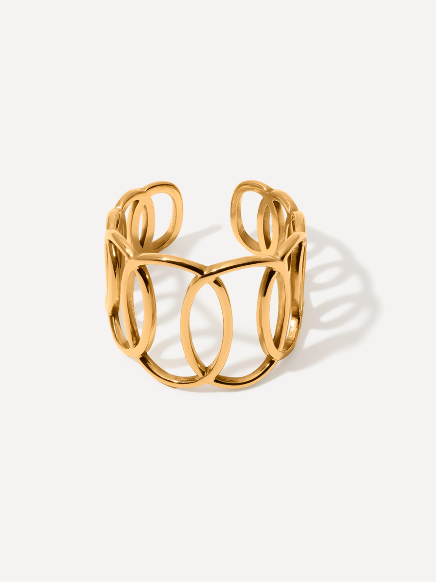 Circle Interlace Ring
