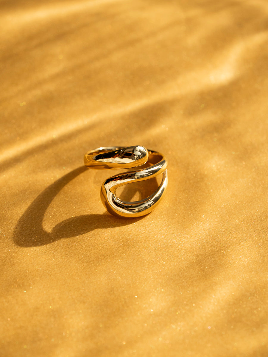 Waltz Circle Ring