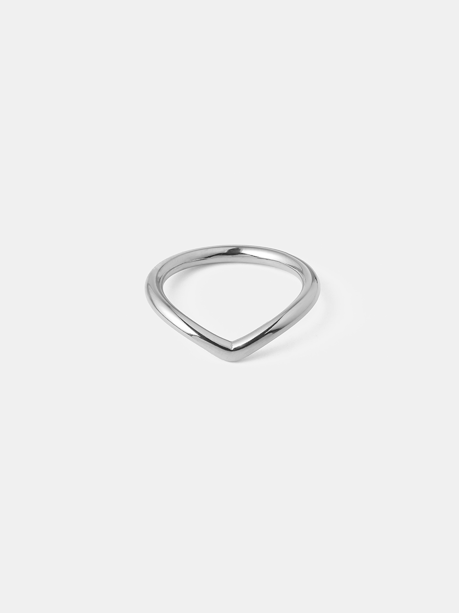 Minimal Beauty Ring