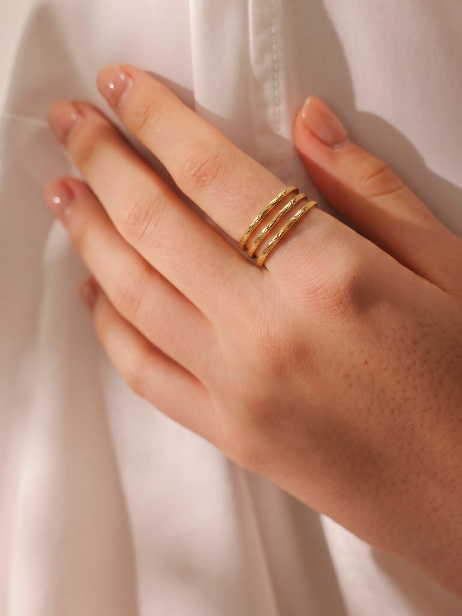 Delicate Trio Ring ICRUSH