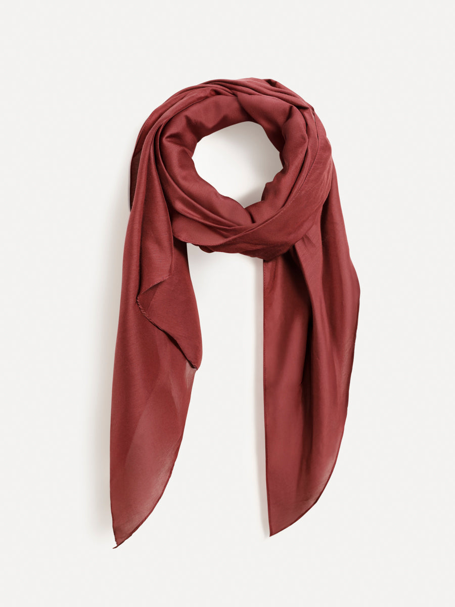 Pure Essence Dark Red Schal