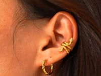 Small Half Texture  Hoop Ohrringe Gold