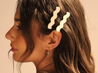 Ripple White Hairpin