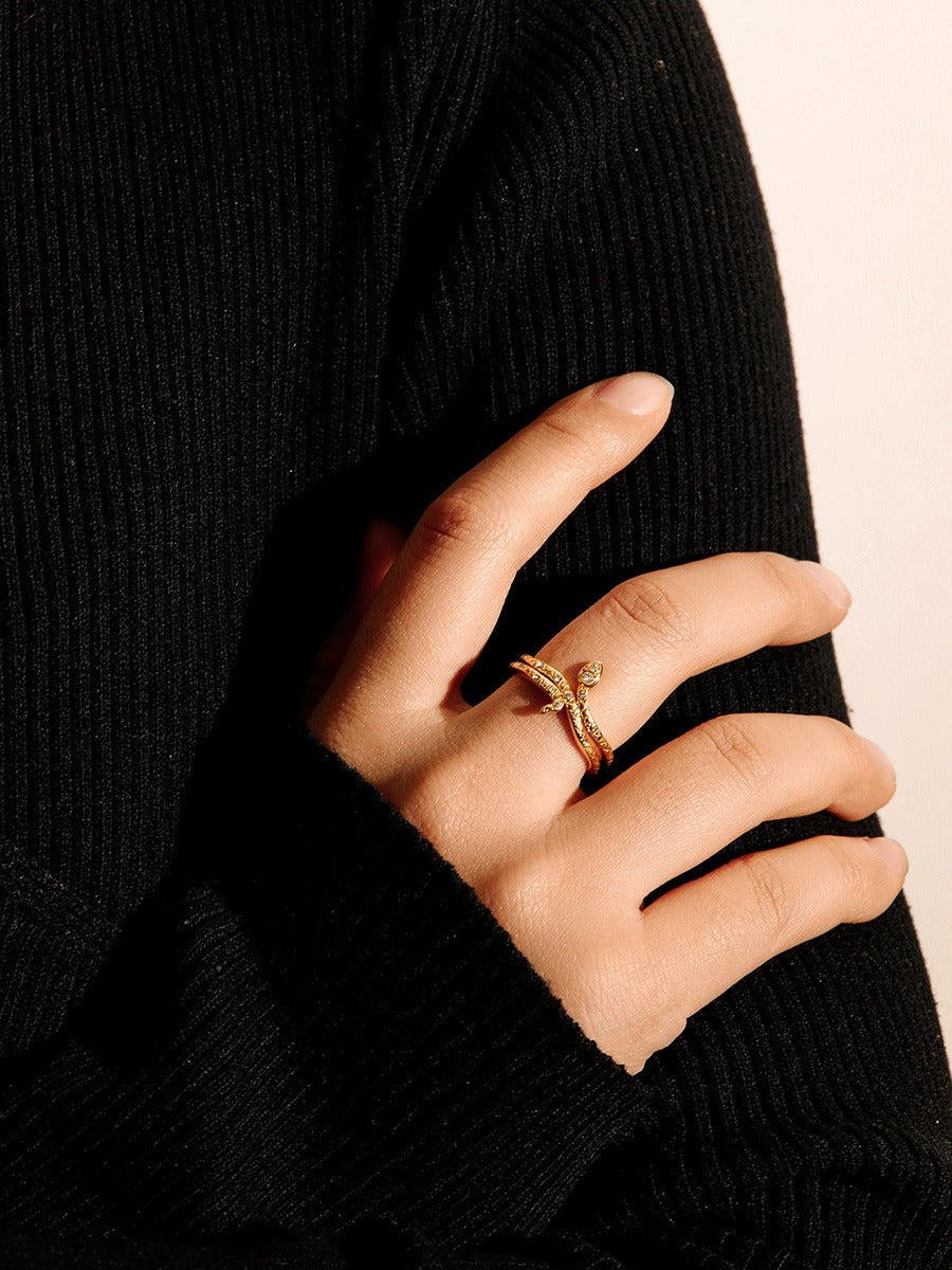Schlangen Schmuck Bedeutung: Garden of Eden Trend 2026 stylen