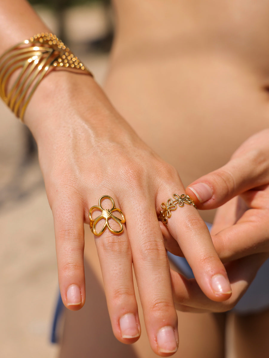 Petal Dance Ring ICRUSH