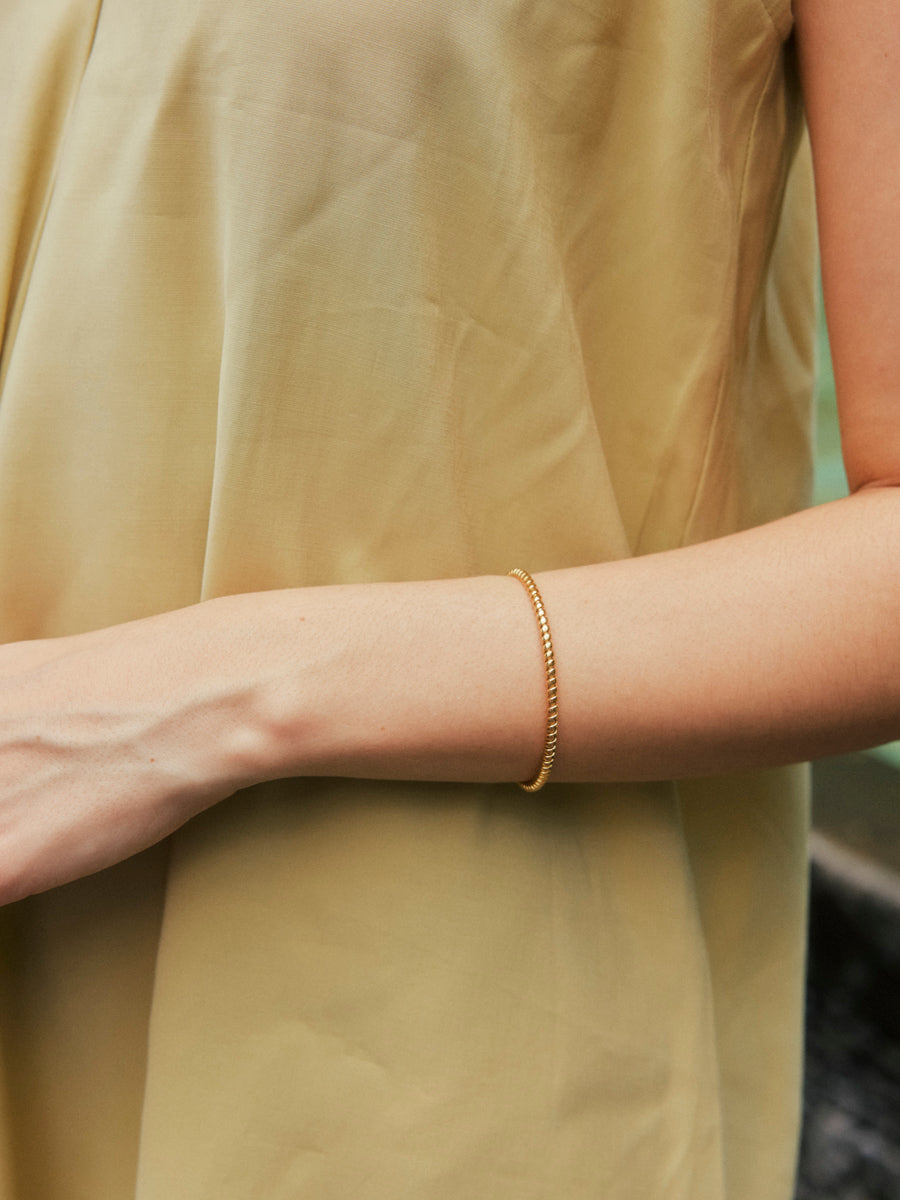 Tranquil Arc Armcuff