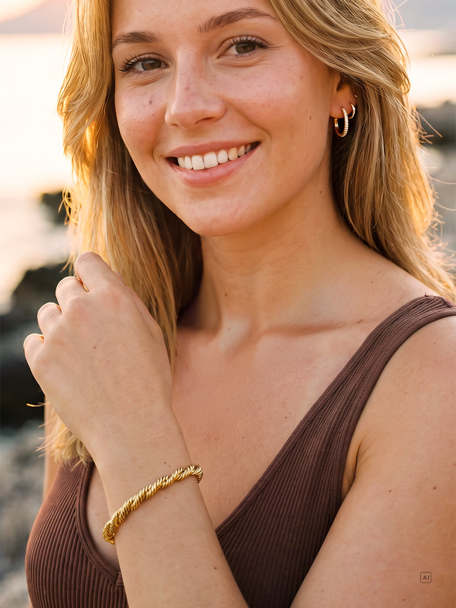 Elegant Spiral ARMBAND