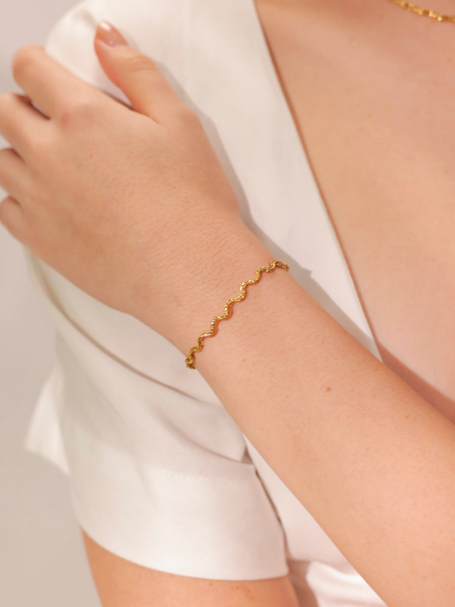 Twisted Grace ARMBAND