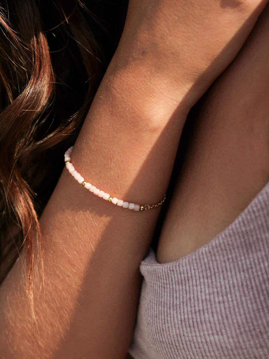 Fantasy Journey Pink ARMBAND