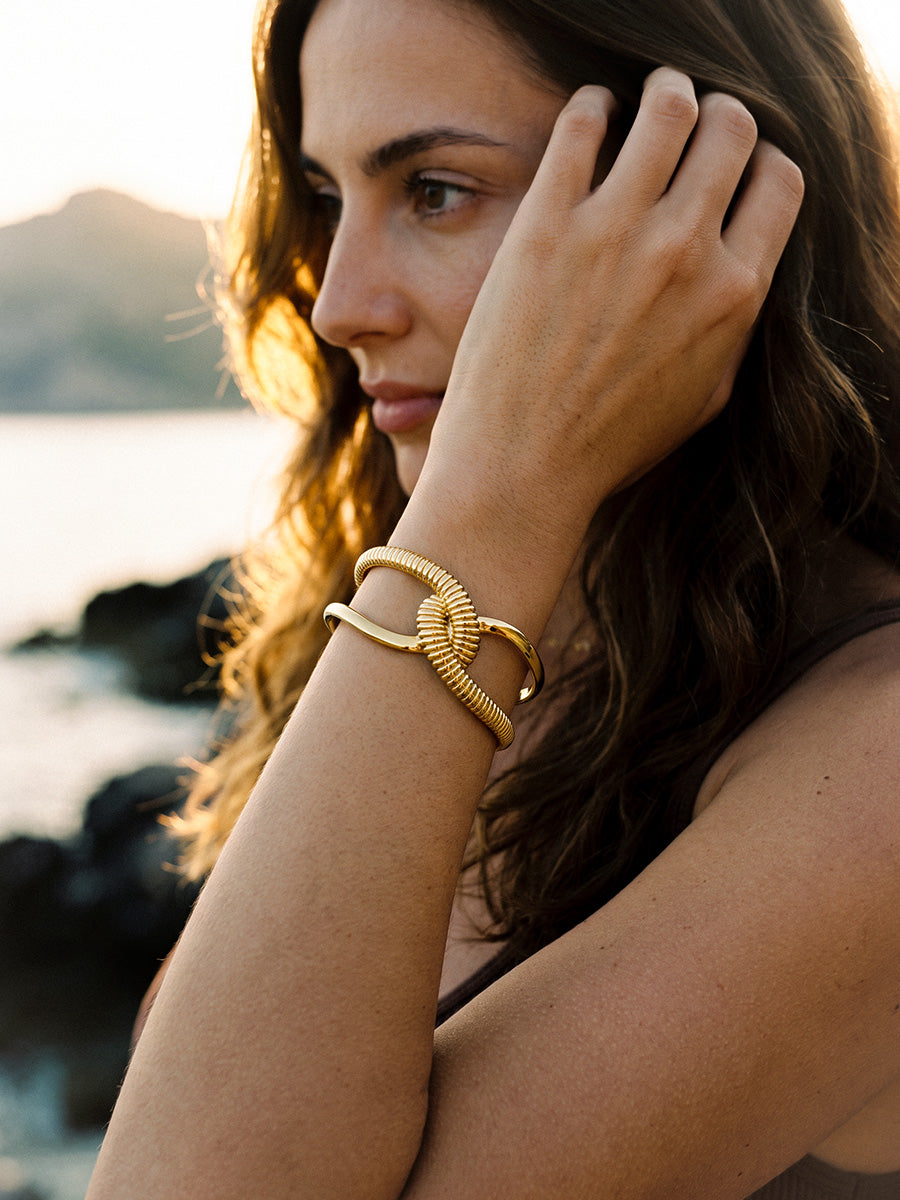 Refined Twist Armcuff ICRUSH