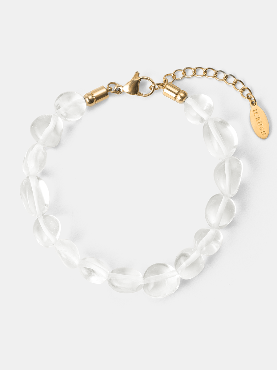 Armband aus transparenten Bergkristall-Perlen mit goldfarbenem Karabiner und ICRUSH-Plättchen
