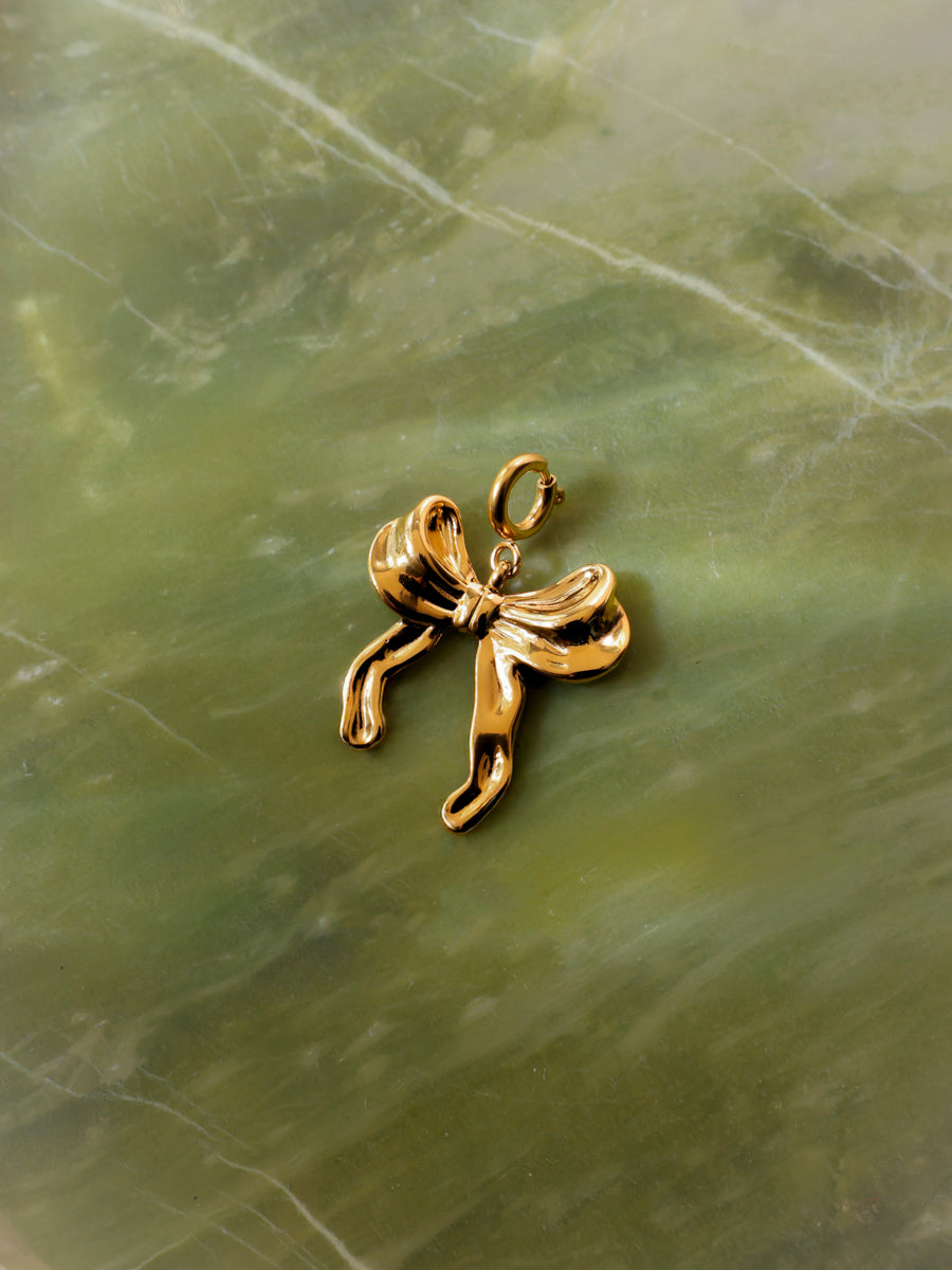 Playful Bow Ketten-Charm