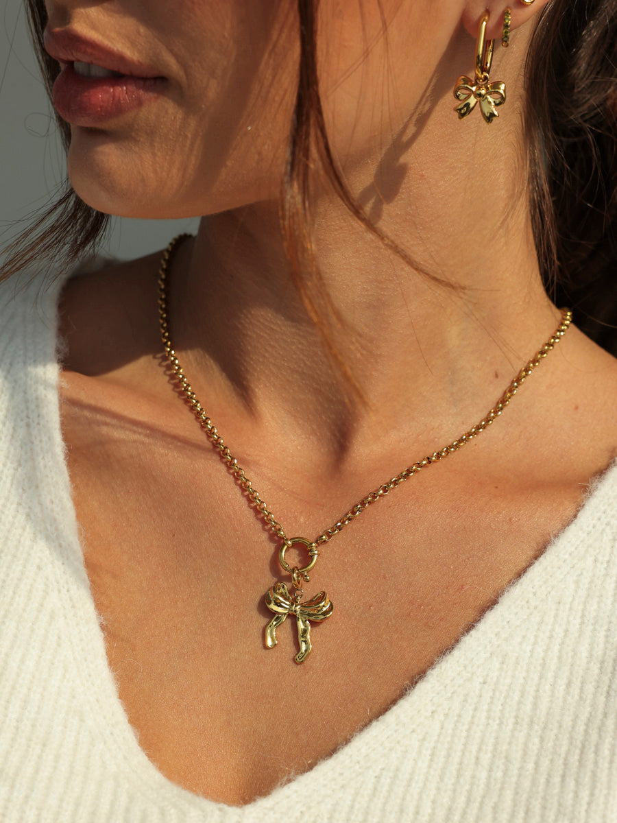 Playful Bow Ketten-Charm