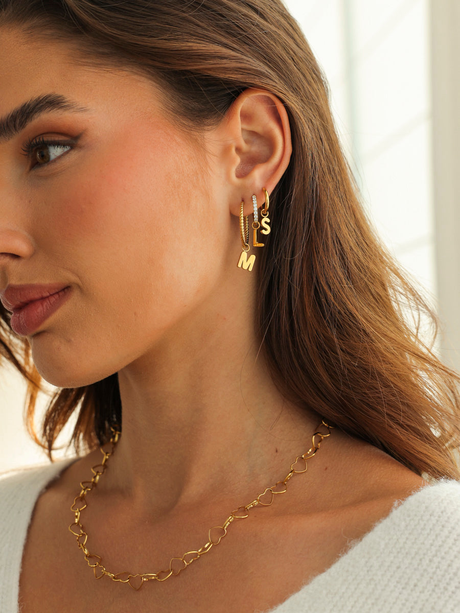 Pure Letter Ohrring-Charms