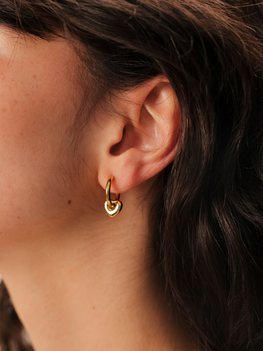 9,3×10,2mm Loving Embrace Small Ohrring-Charm