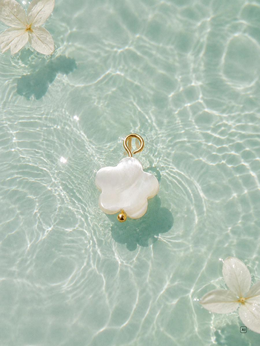 Delicate Flower Ohrring-Charm