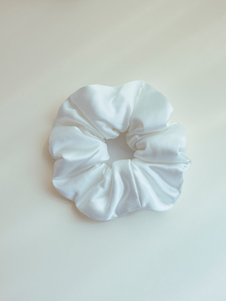 Fluffy Touch Pure Silk Scrunchie White