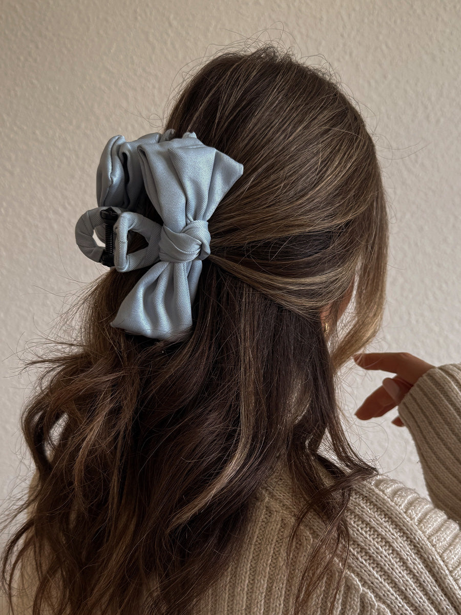 Sweet Bow Blue Hair Clip
