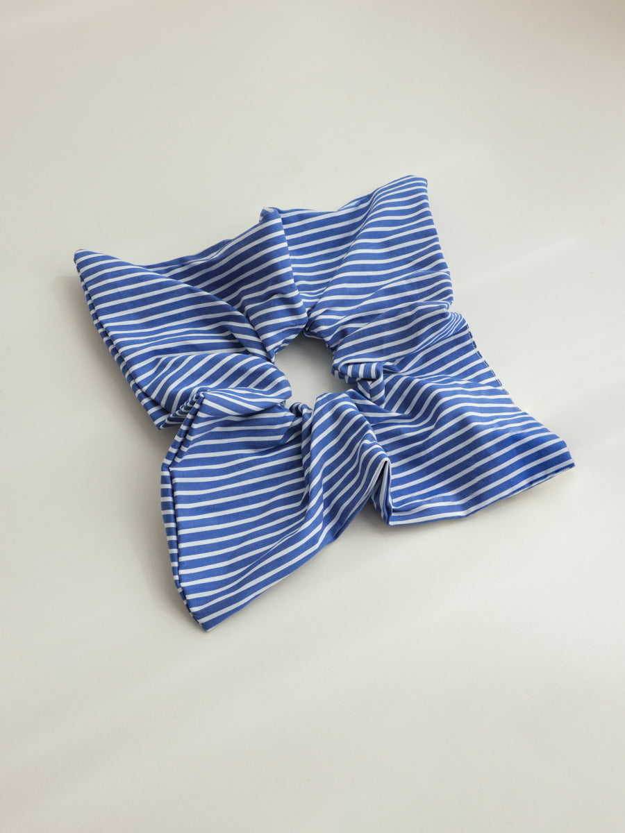 Striped Wave Navy-striped Scrunchie