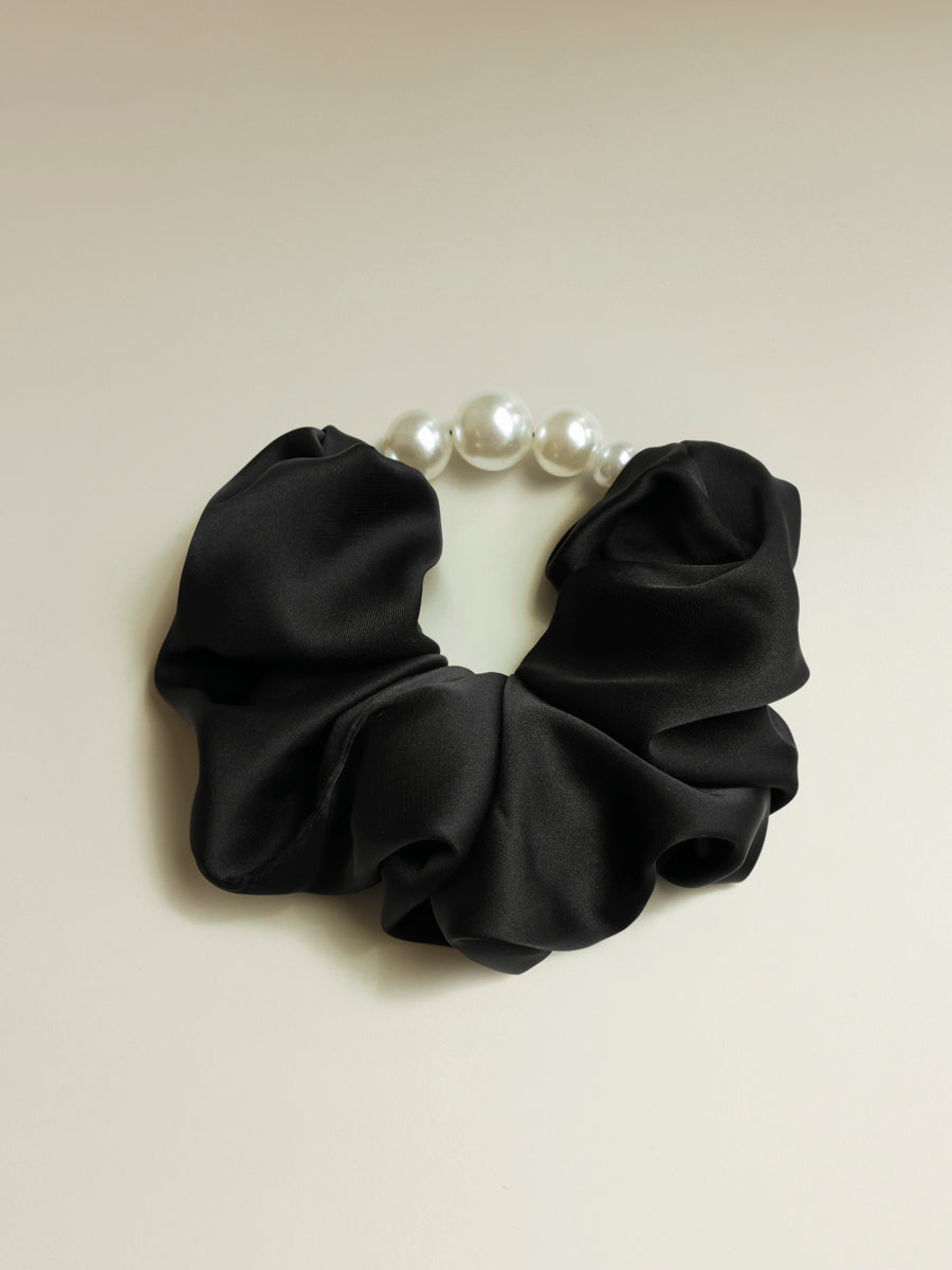 Pearl Elegance Black Scrunchie