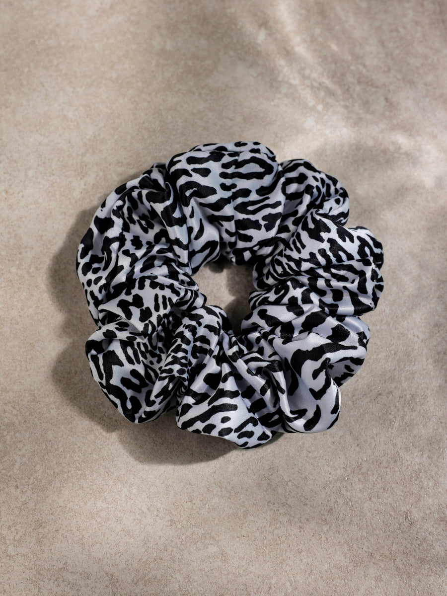 Leopard Beauty Scrunchie