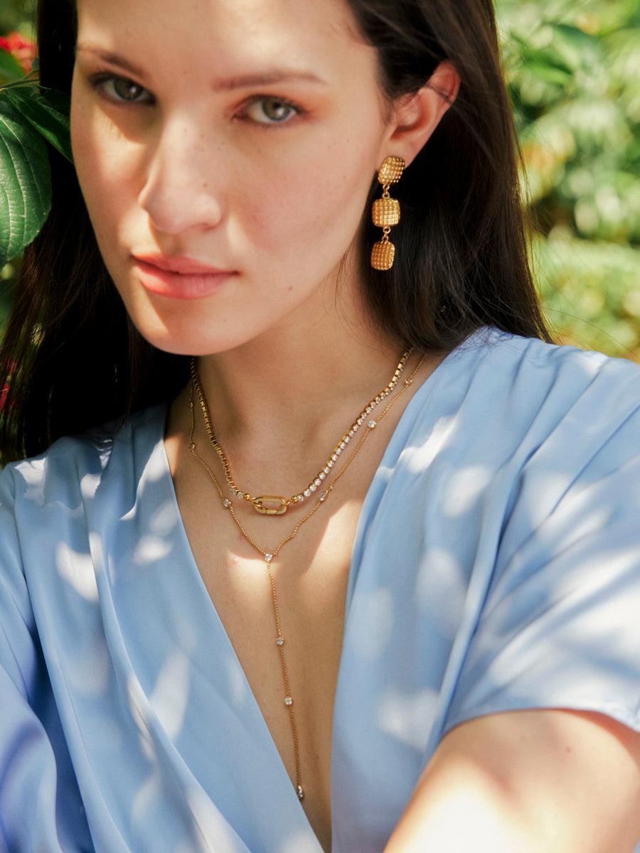 Gleaming Star Necklace