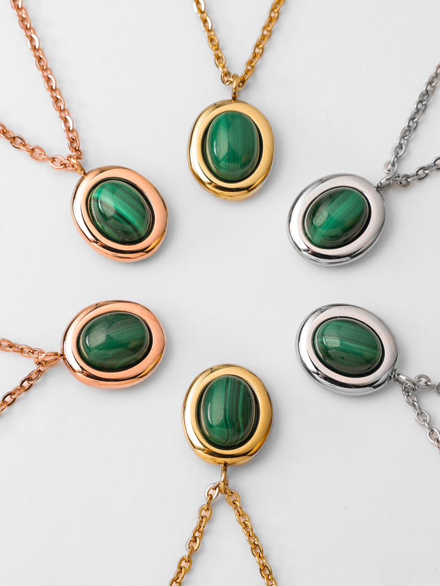 Chasing Starlight Dark Green Kette