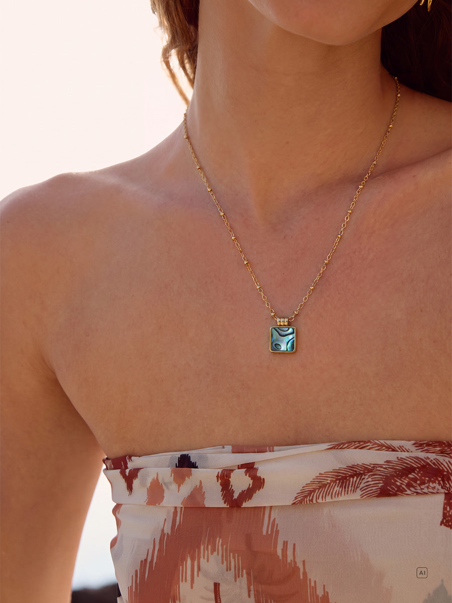 Iridescent Square Kette