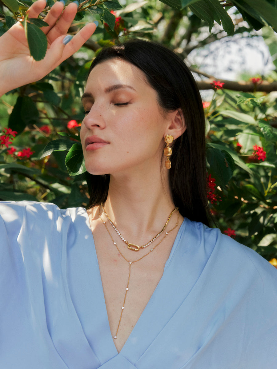 Gleaming Star Necklace