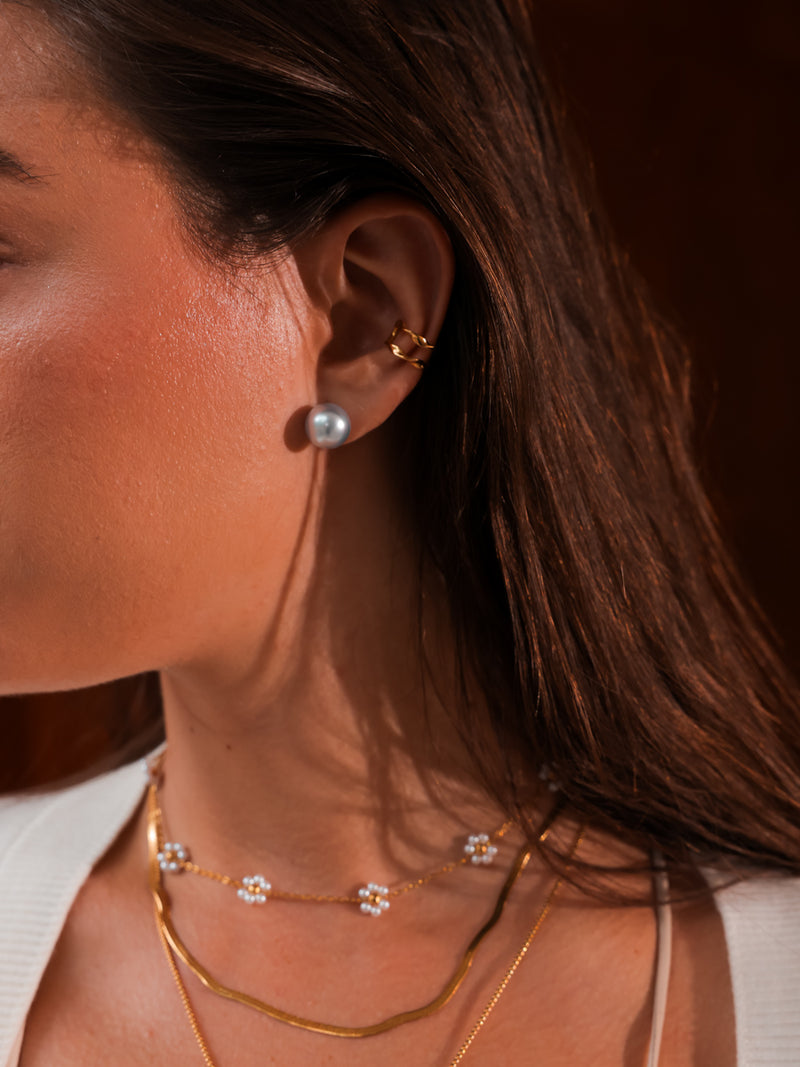 Serene Pearl Grey Ohrringe mit grauem Perlen-Look