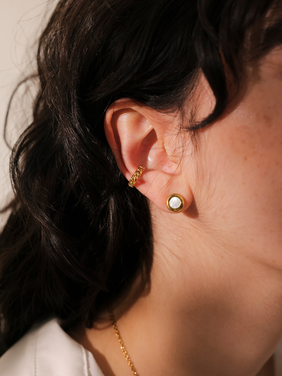 Gentle Twist Earcuff