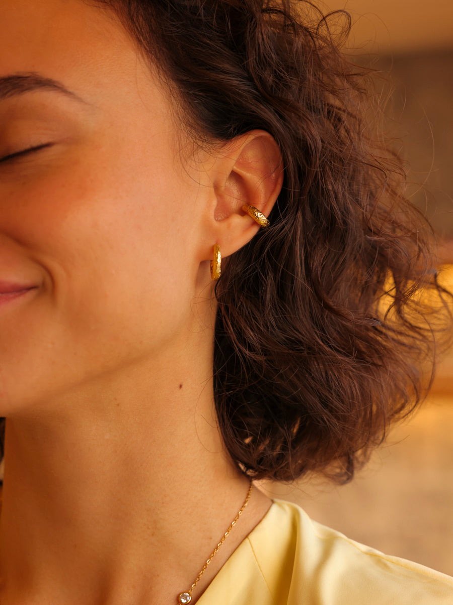 Textured Touch Earcuff