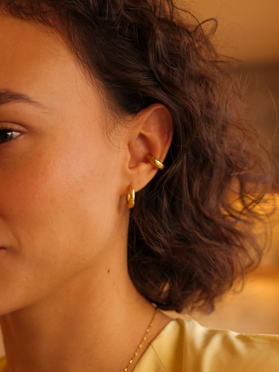 Textured Touch Earcuff