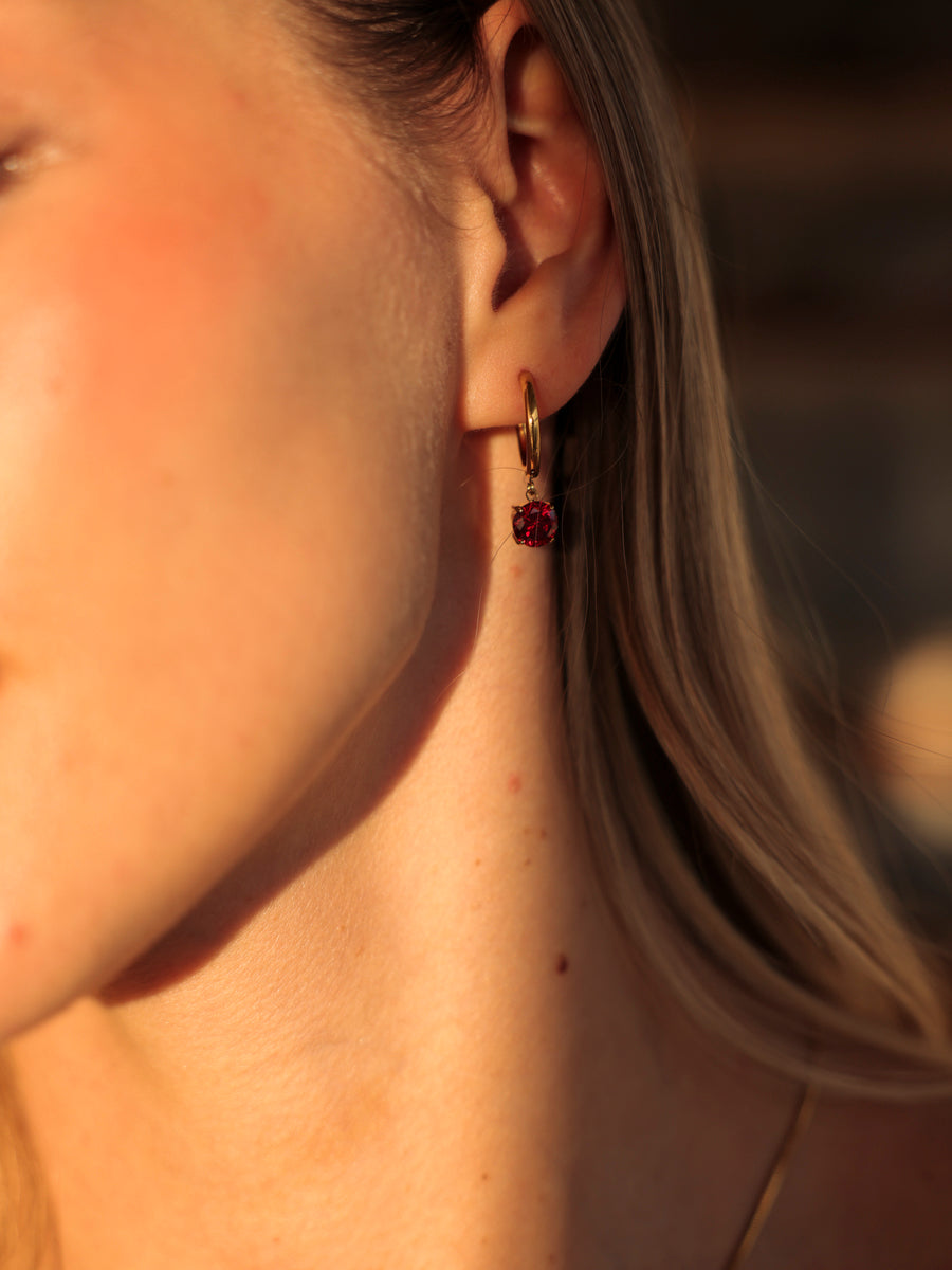 Crystal Delight Dark Red Ohrringe