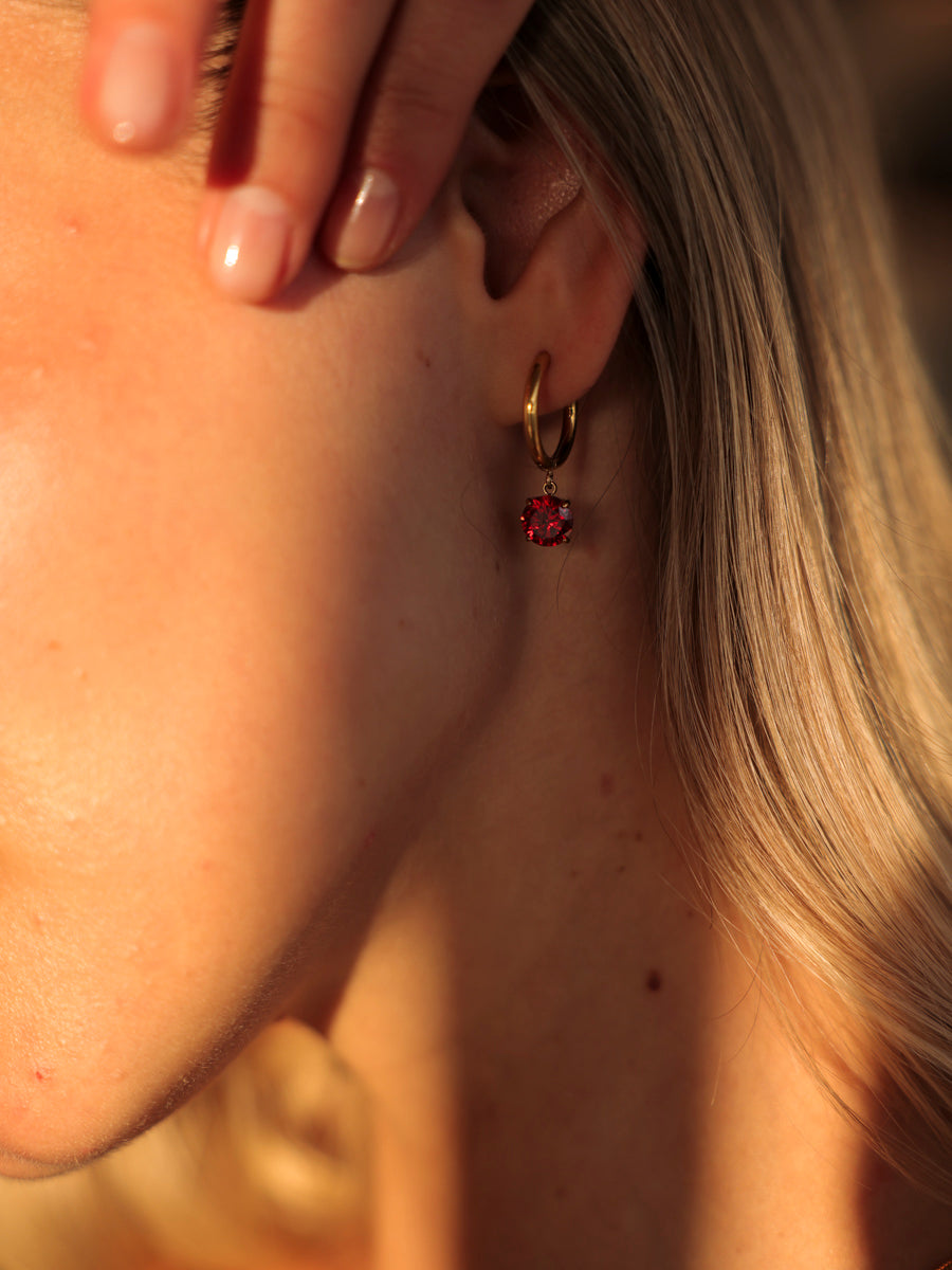 Crystal Delight Dark Red Ohrringe