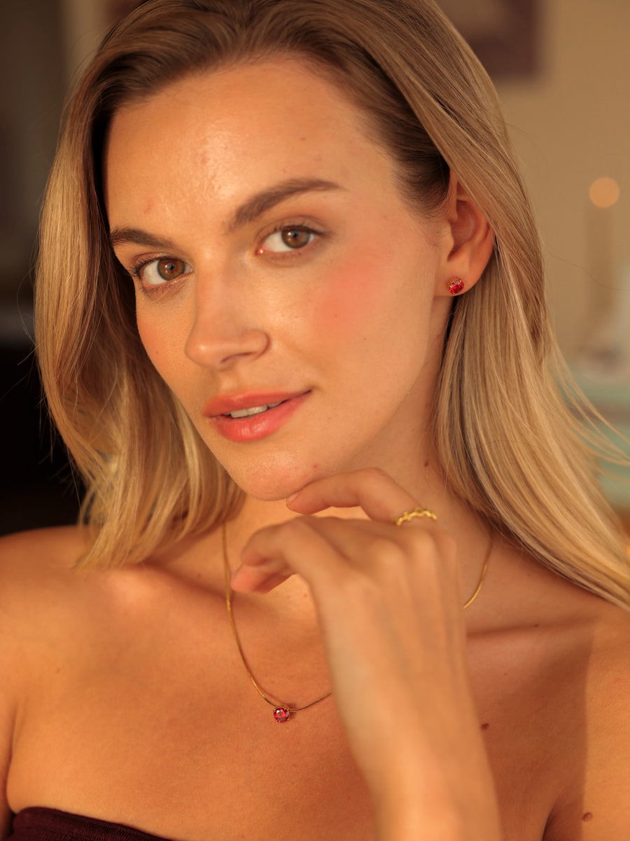 Crystal Delight Dark Red Stub-Ohrringe