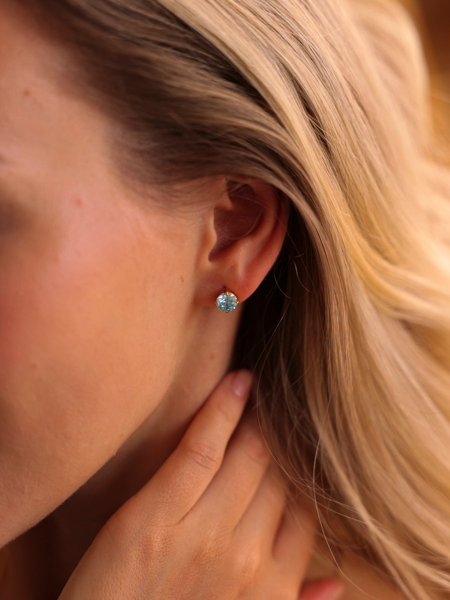 Crystal Delight Light Blue Stub-Ohrringe