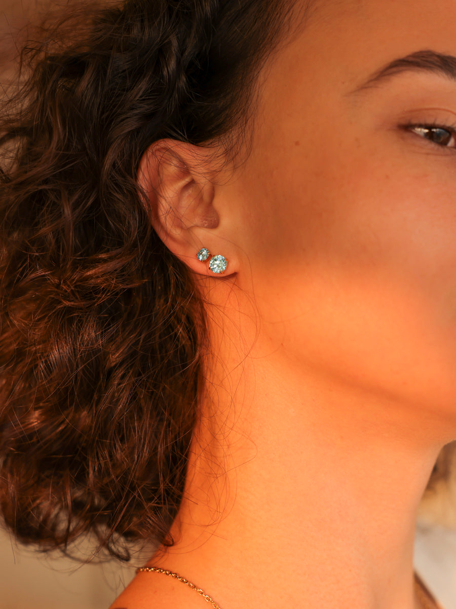 Crystal Delight Light Blue Stub-Ohrringe