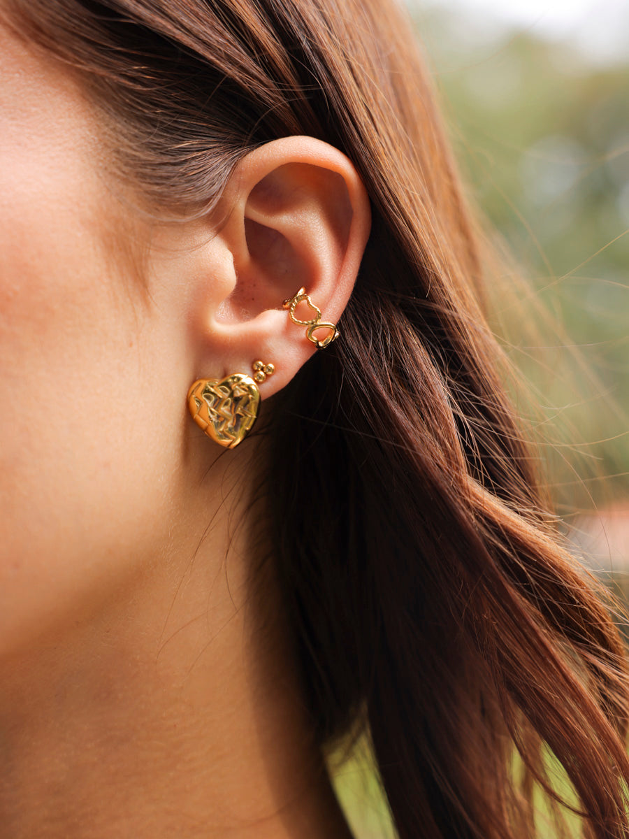 Delightful Heart Earcuff