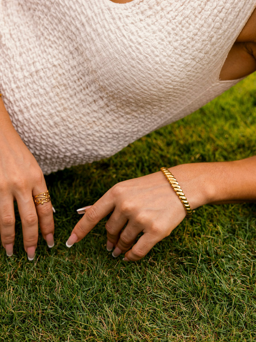 Orbit Trail Ring