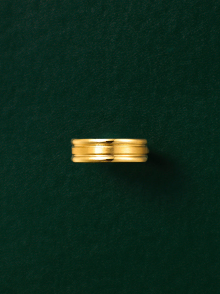Shiny Circle Ring