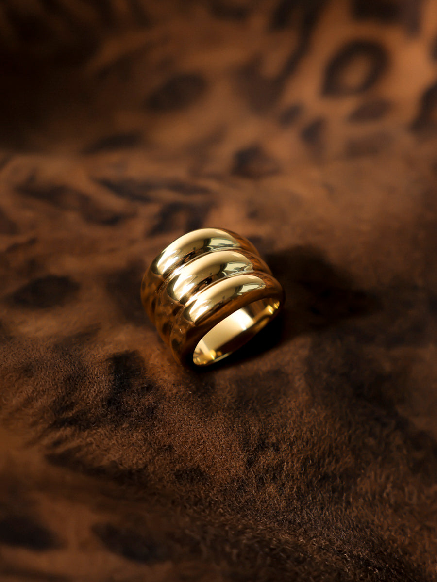 Neo Orbit Ring