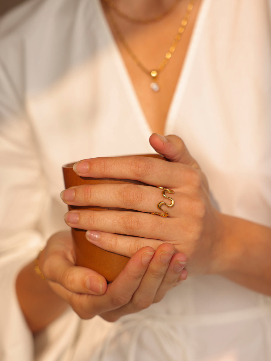 Graceful Wave Ring ICRUSH