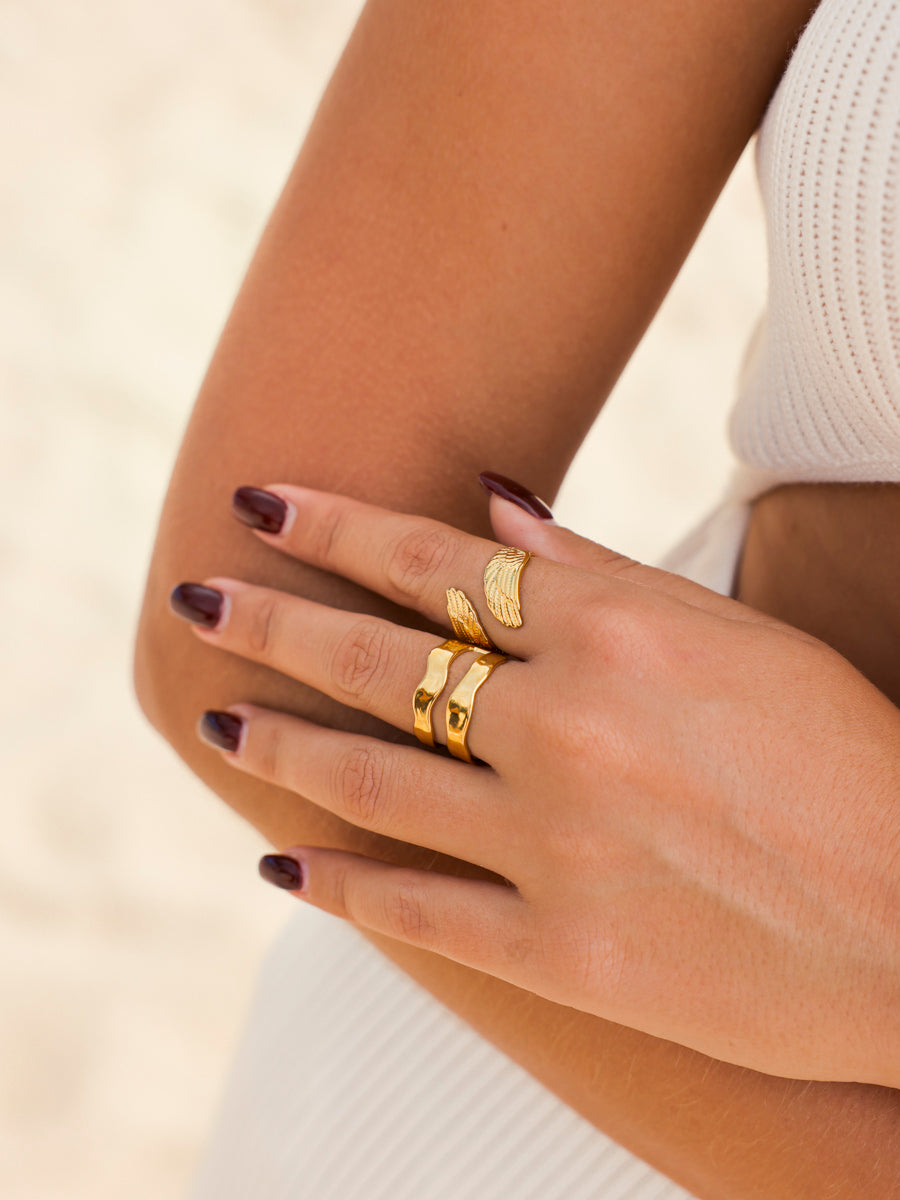 Delicate Feather Ring