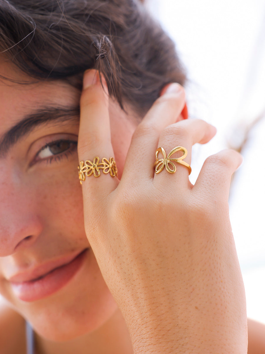 Delicate Blossom Ring ICRUSH