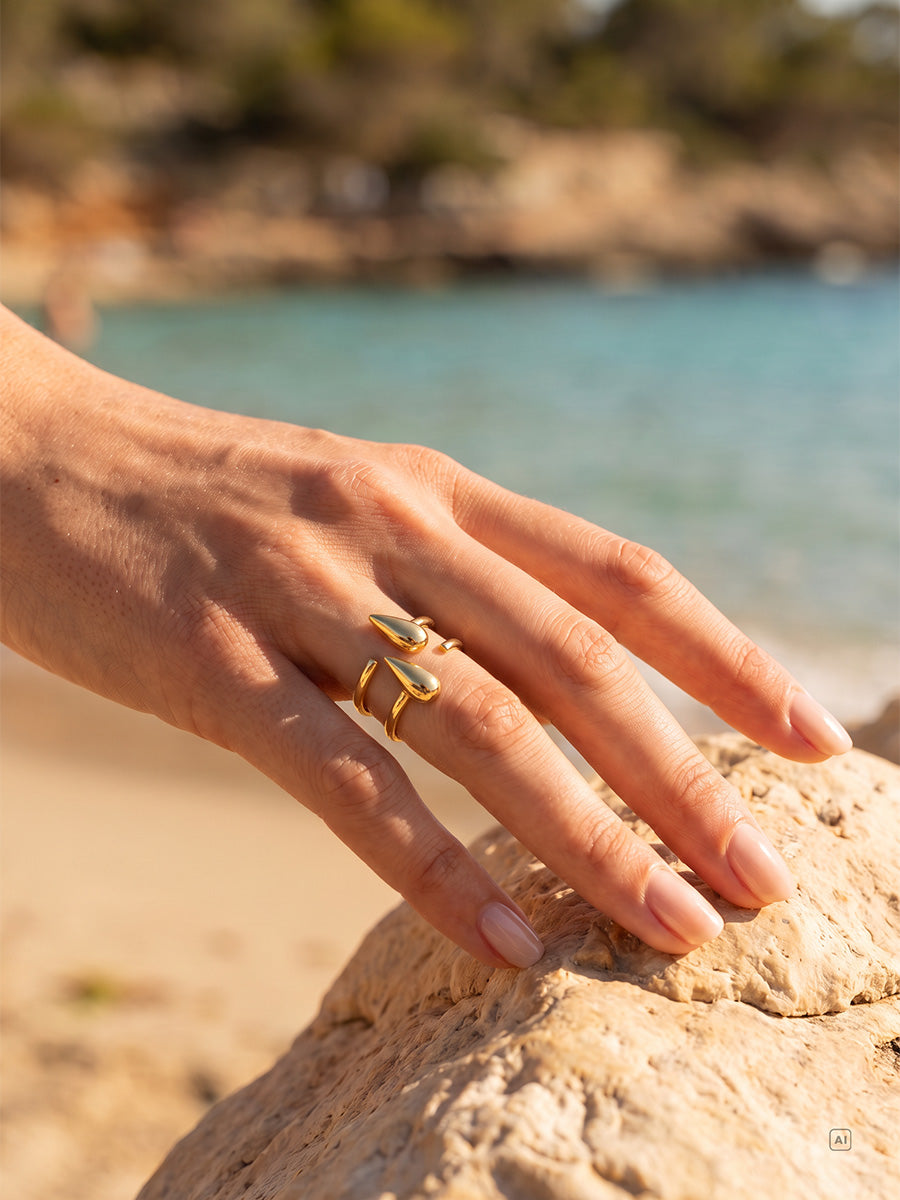 Pure Teardrop Ring