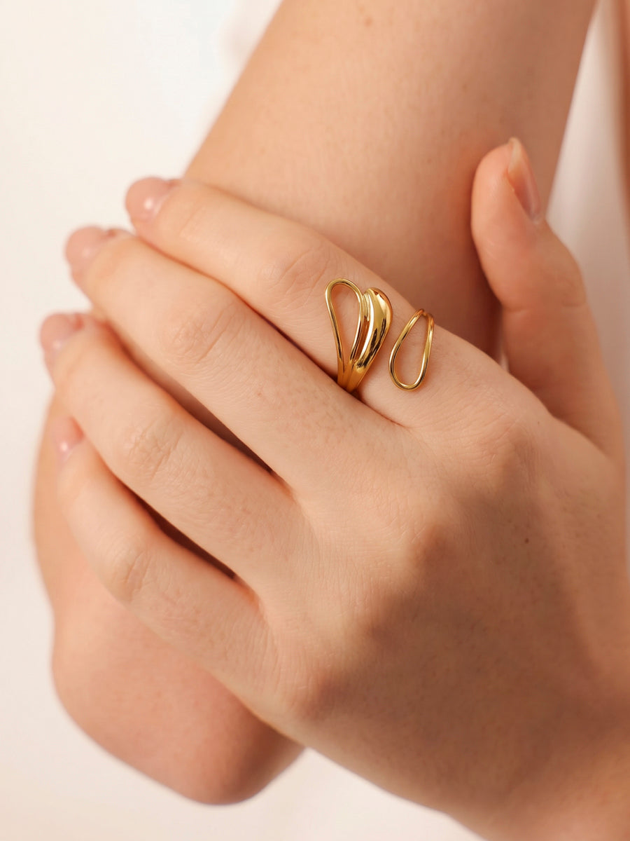 Hollow Harmony Ring ICRUSH