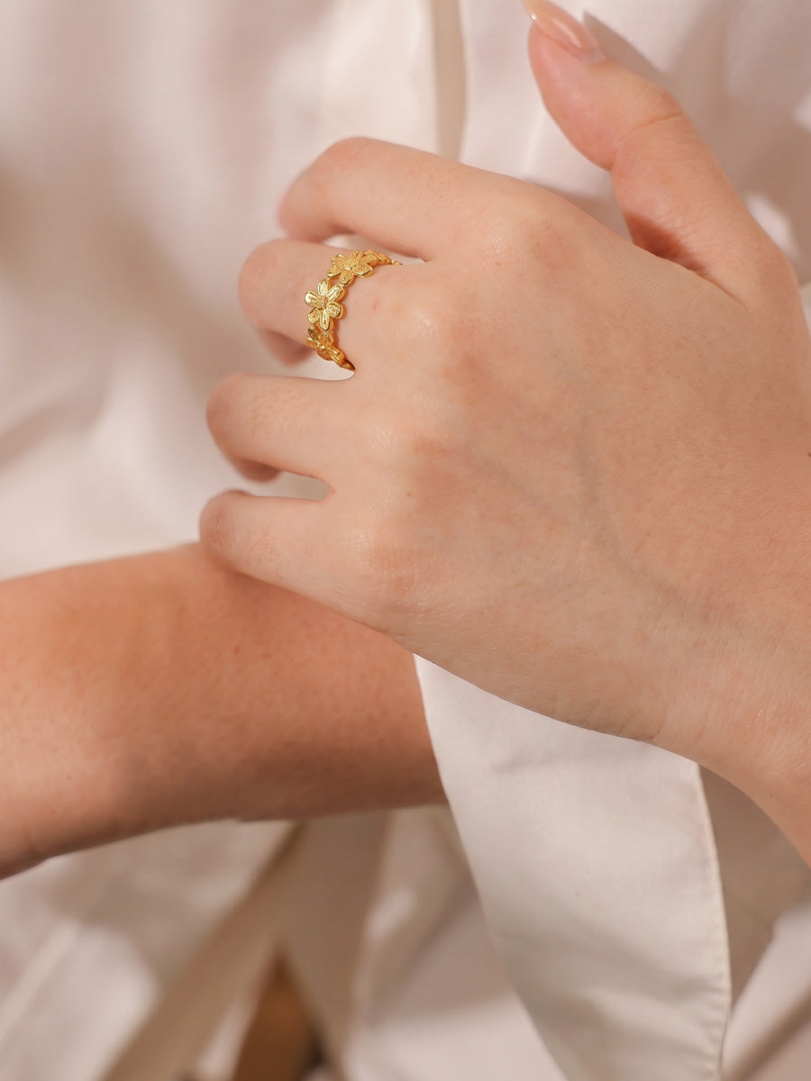 Flower Bloom Ring ICRUSH