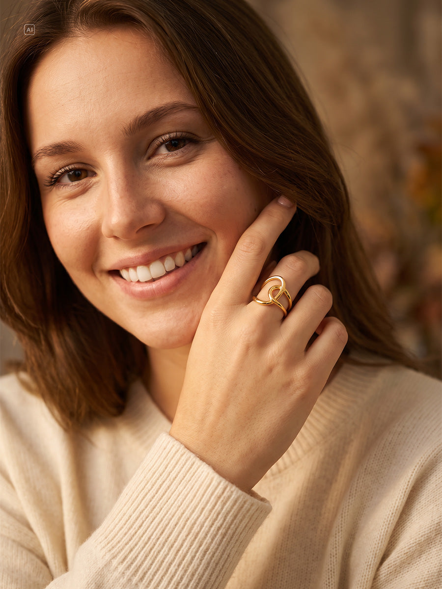 Intertwined Loop Ring